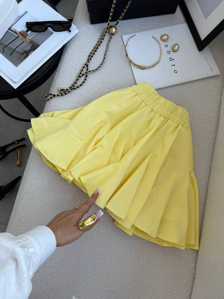 Yellow skirt-shorts “Melania”