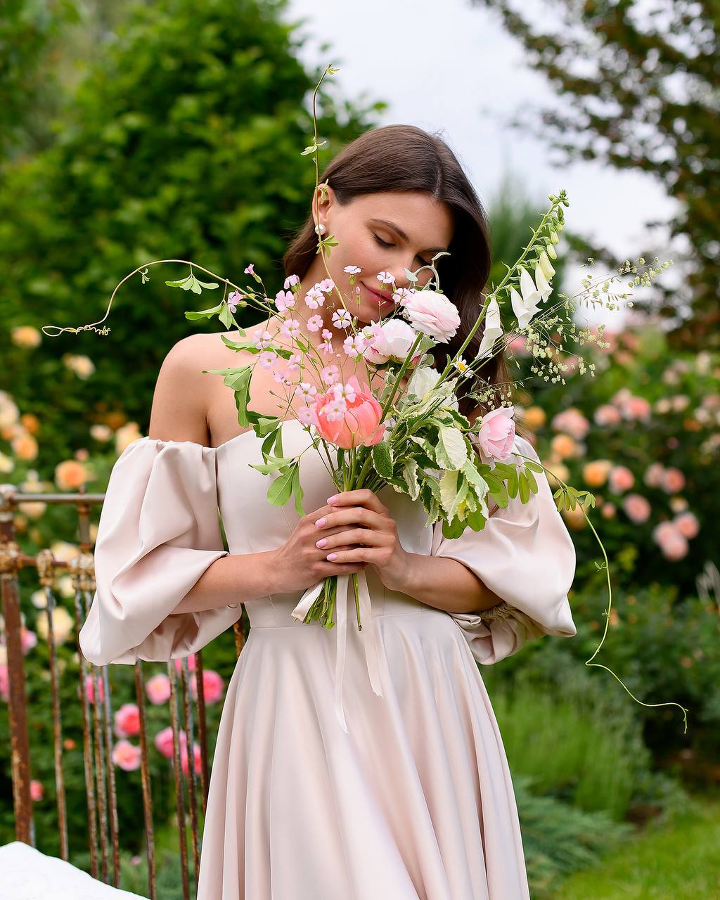 Smėlio spalvos nuotakos suknelė „Baleja“