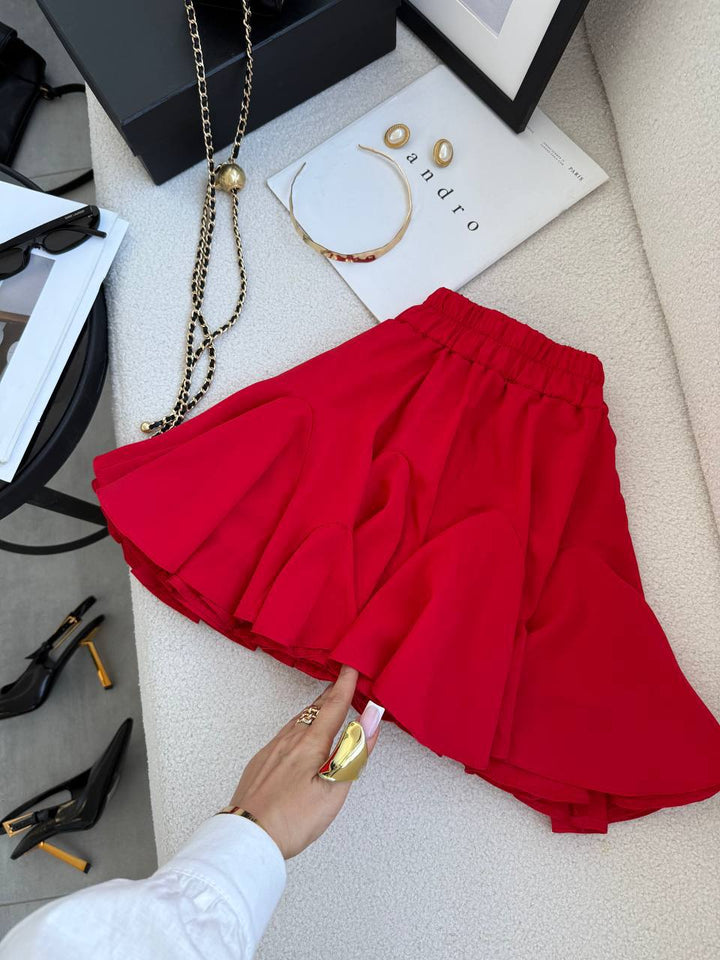 Red skirt-shorts “Melania”