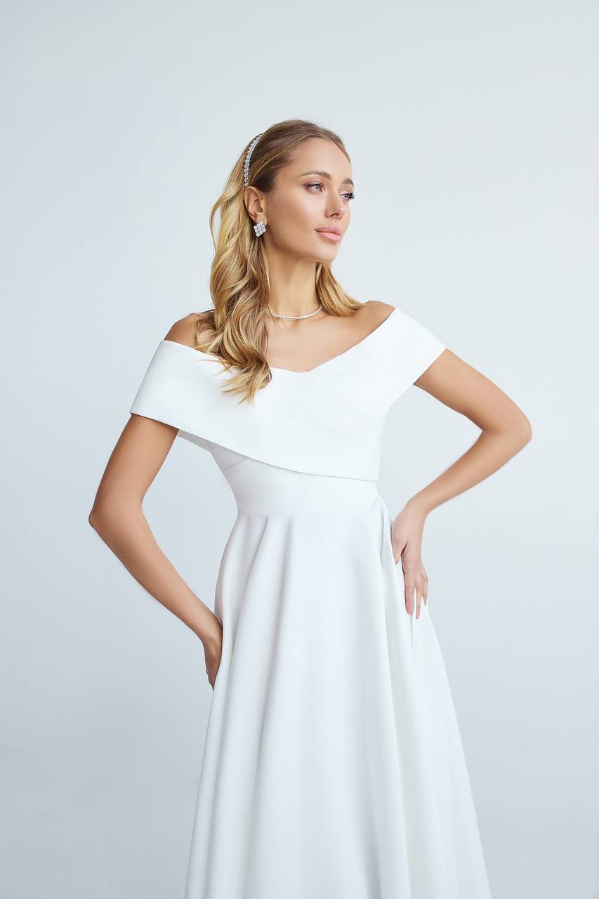 Balta midi suknelė "Santara"