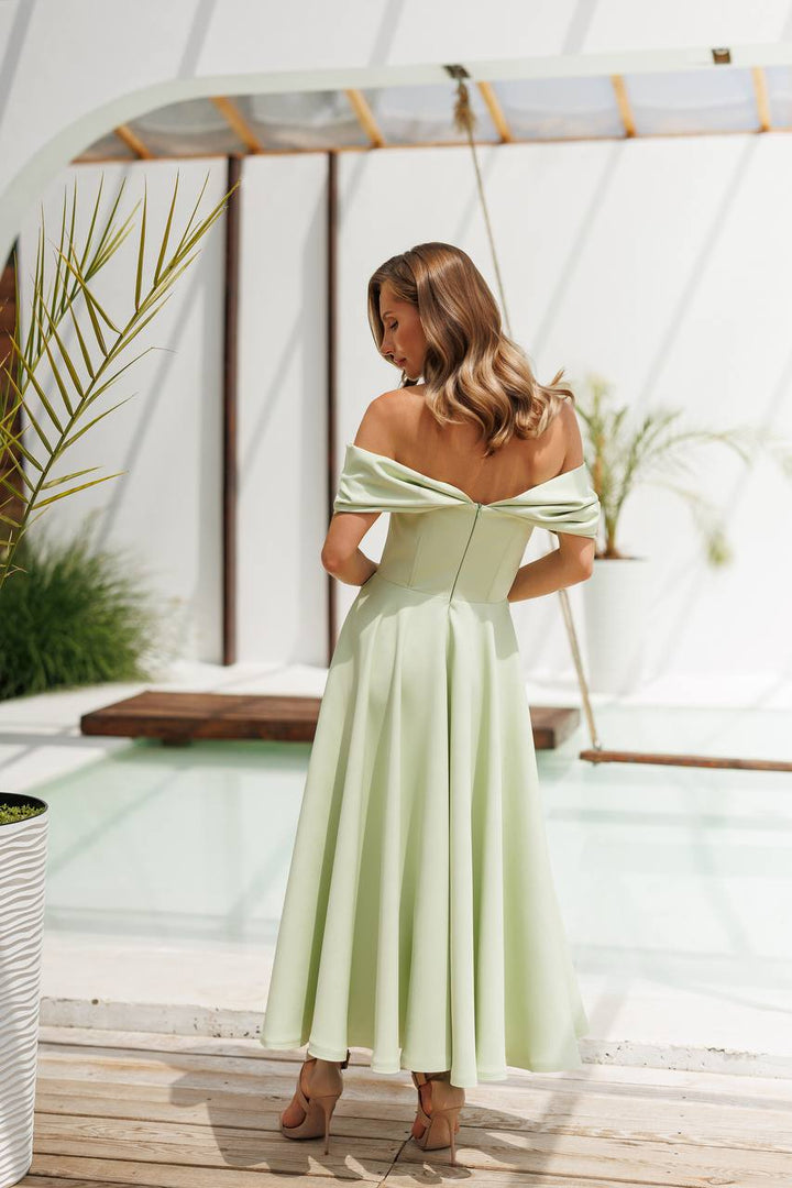 Alyvuogių spalvos suknelė „Domeja“