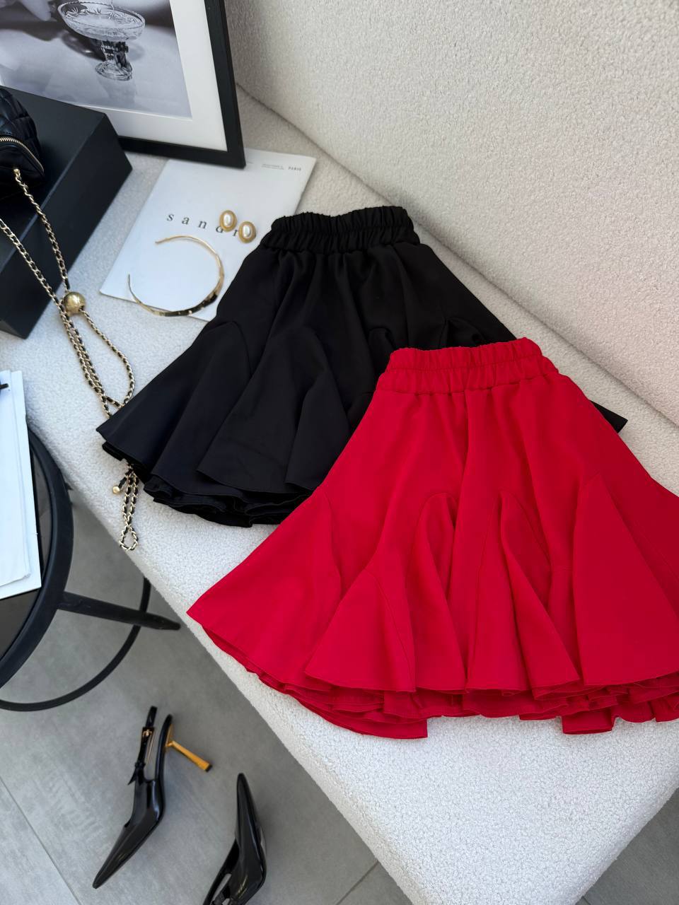Red skirt-shorts “Melania”