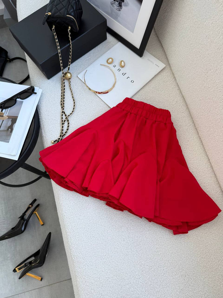 Red skirt-shorts “Melania”