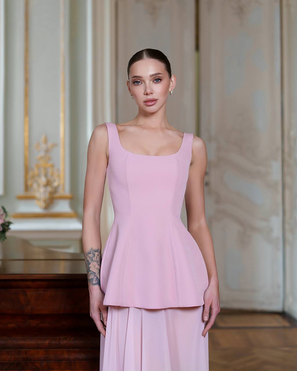 Trijų dalių rožinė suknelė „Ratena“