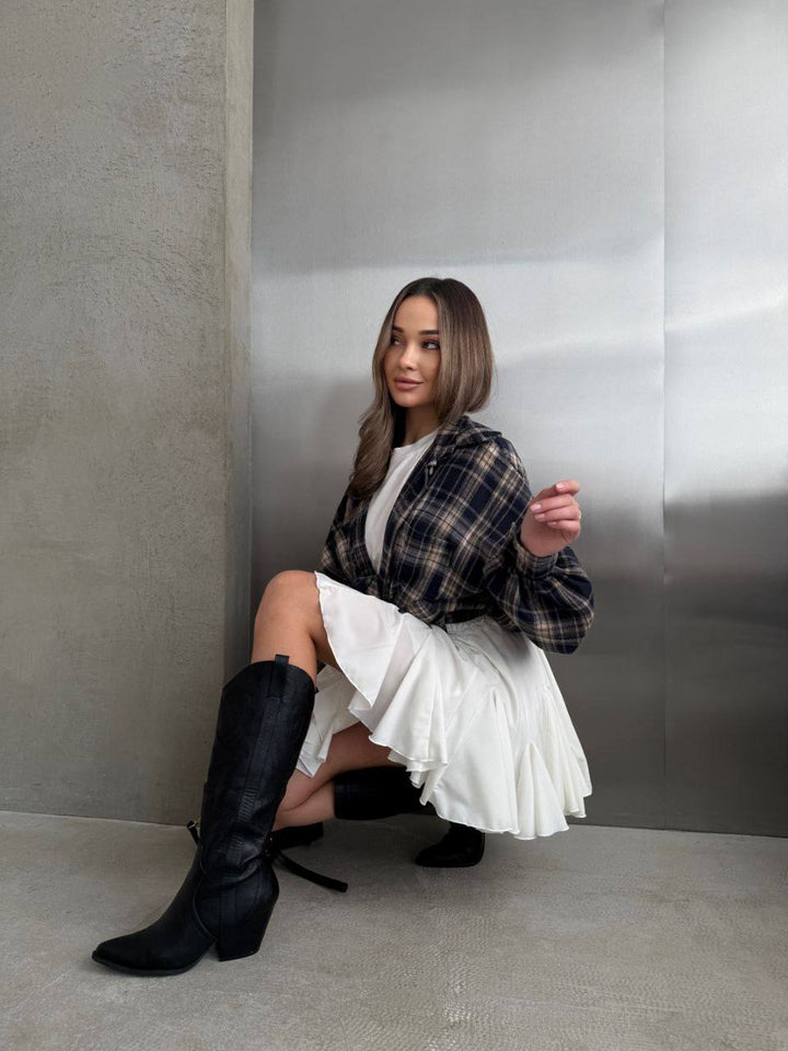 Milky white skirt “Marta”