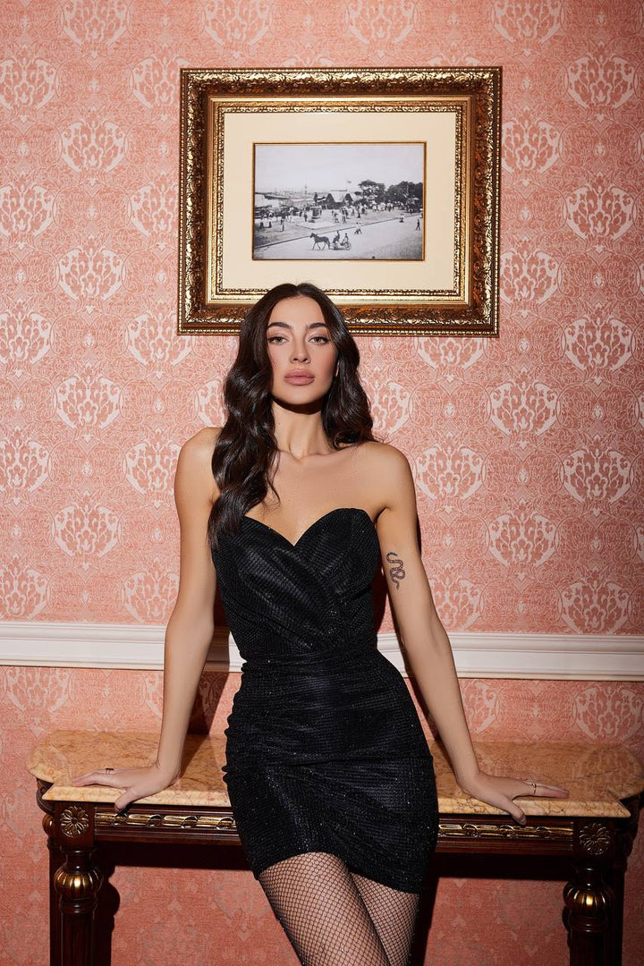 Juoda mini suknelė "Celestia"