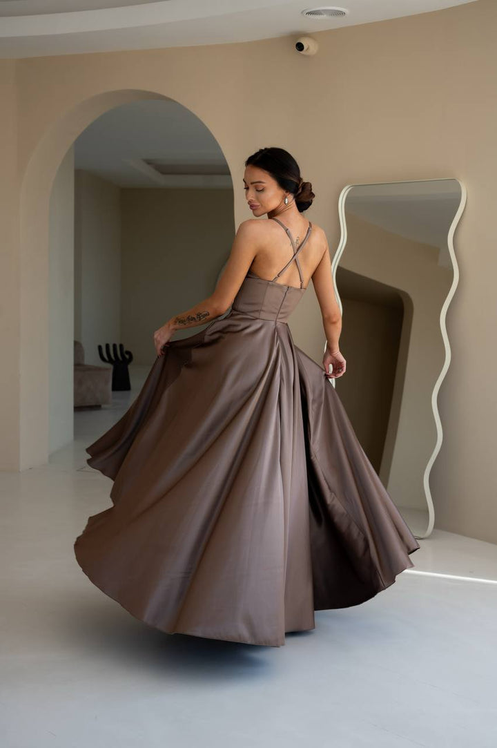 Long brown dress “Datela”