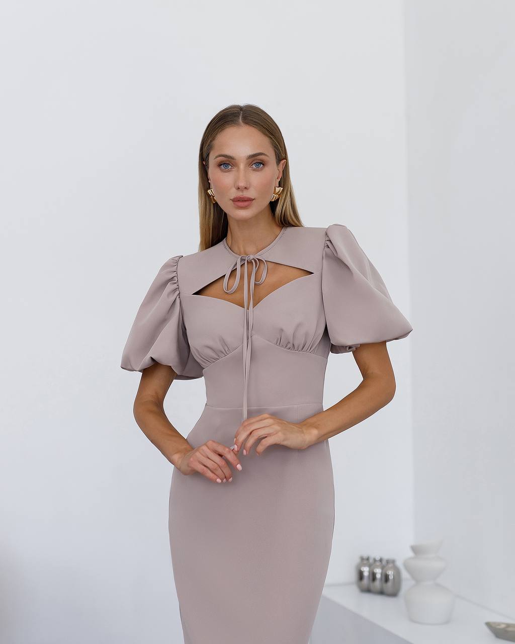 Smėlio spalvos midi suknelė "Julia"