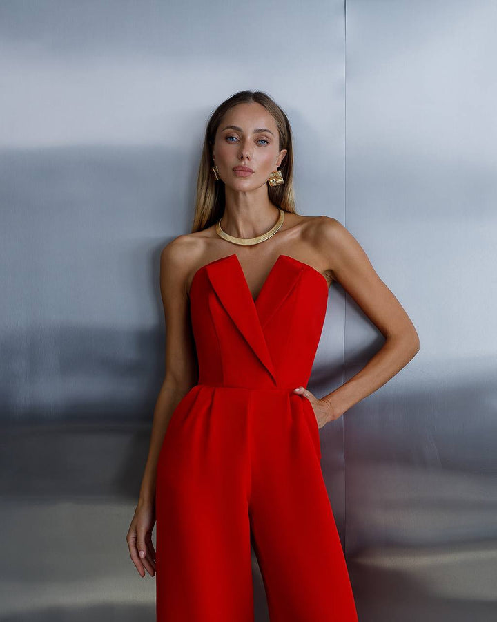 Raudonas kombinezonas "Flatera"