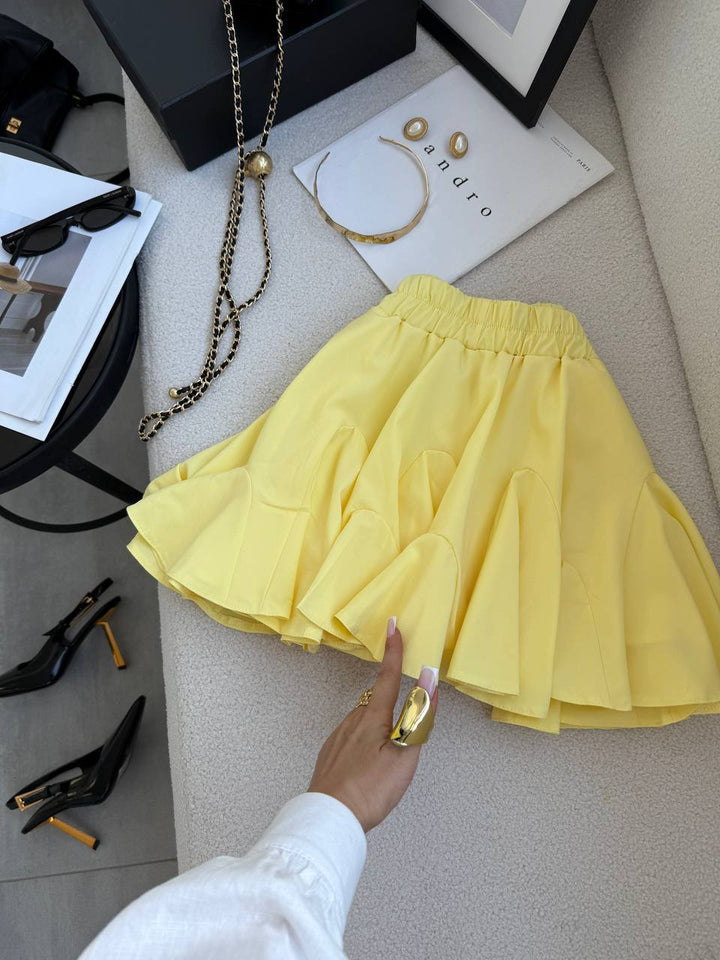 Yellow skirt-shorts “Melania”