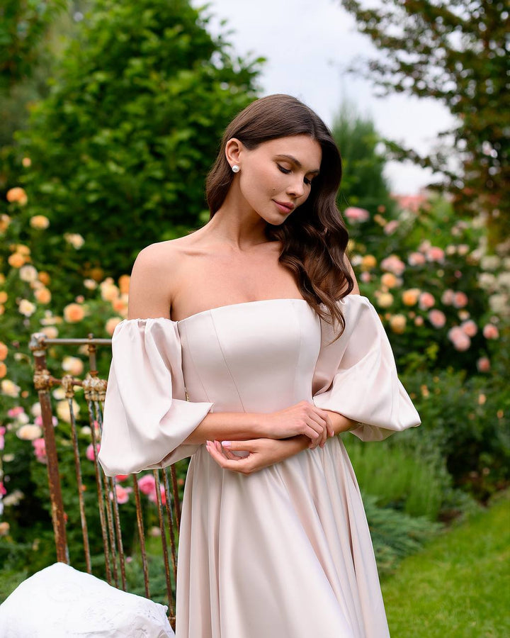 Smėlio spalvos nuotakos suknelė „Baleja“