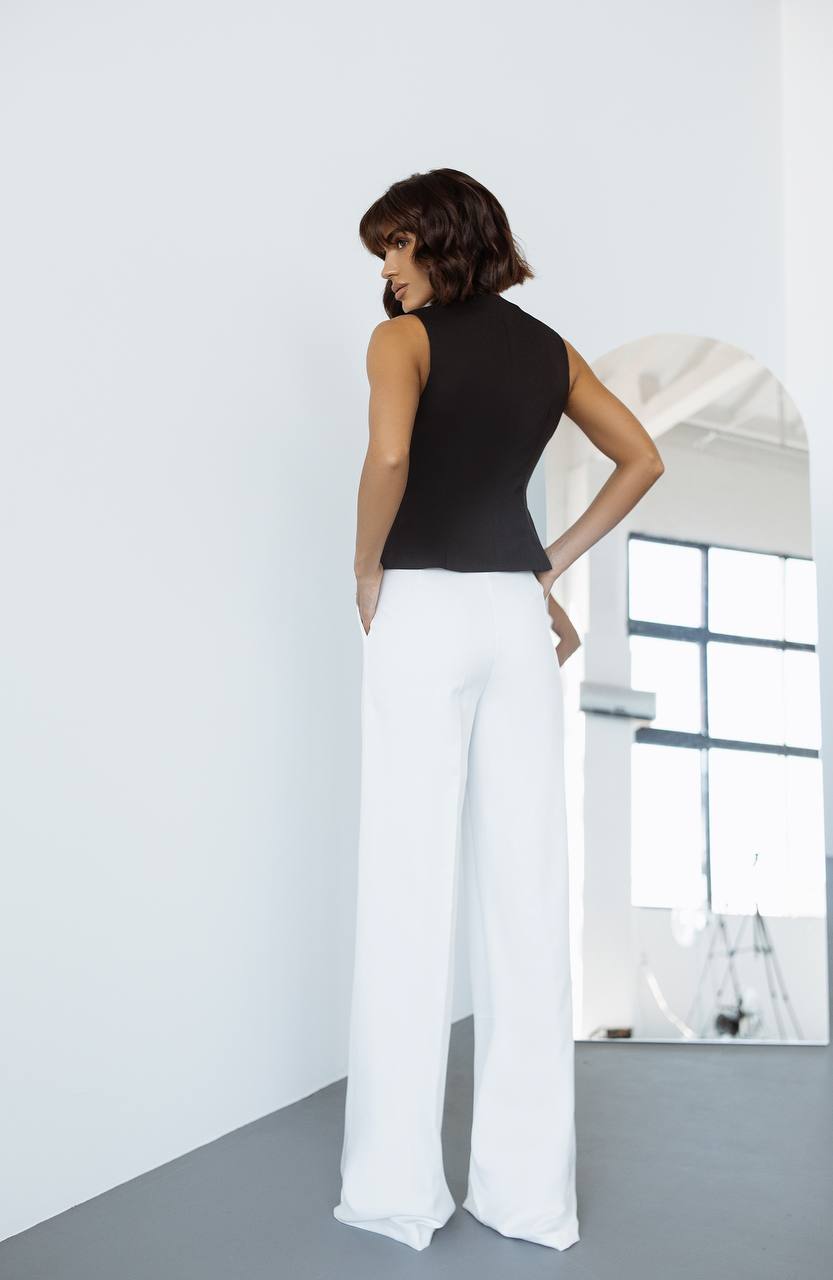 White trousers with belt “Paleja”