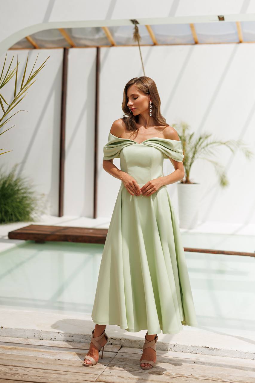 Alyvuogių spalvos suknelė „Domeja“