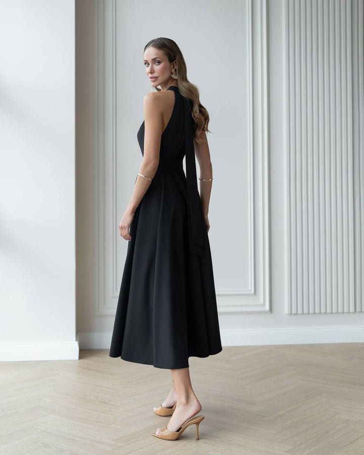 Juoda midi suknelė "Bow tie back"