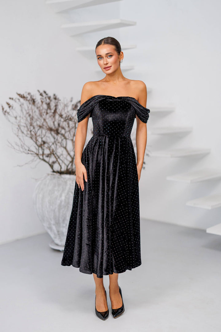 Black velvet dress “Dina”