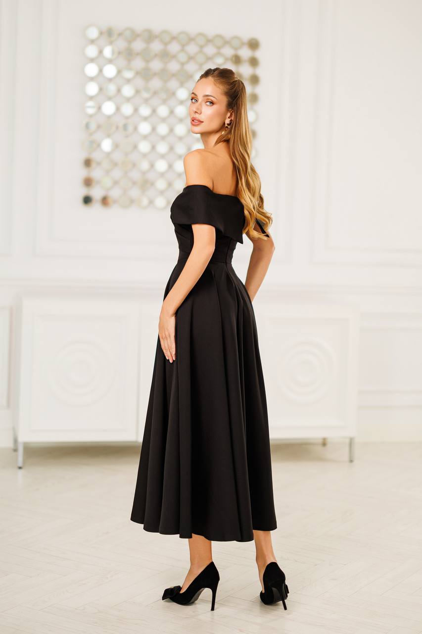 Black midi dress “Santara”