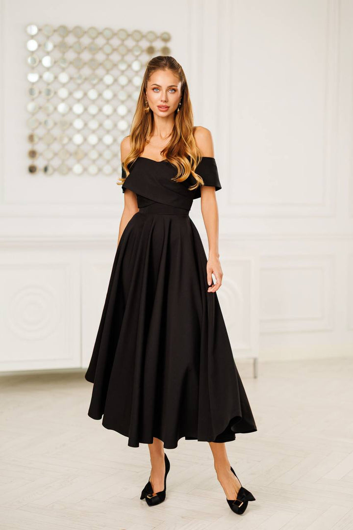 Black midi dress “Santara”