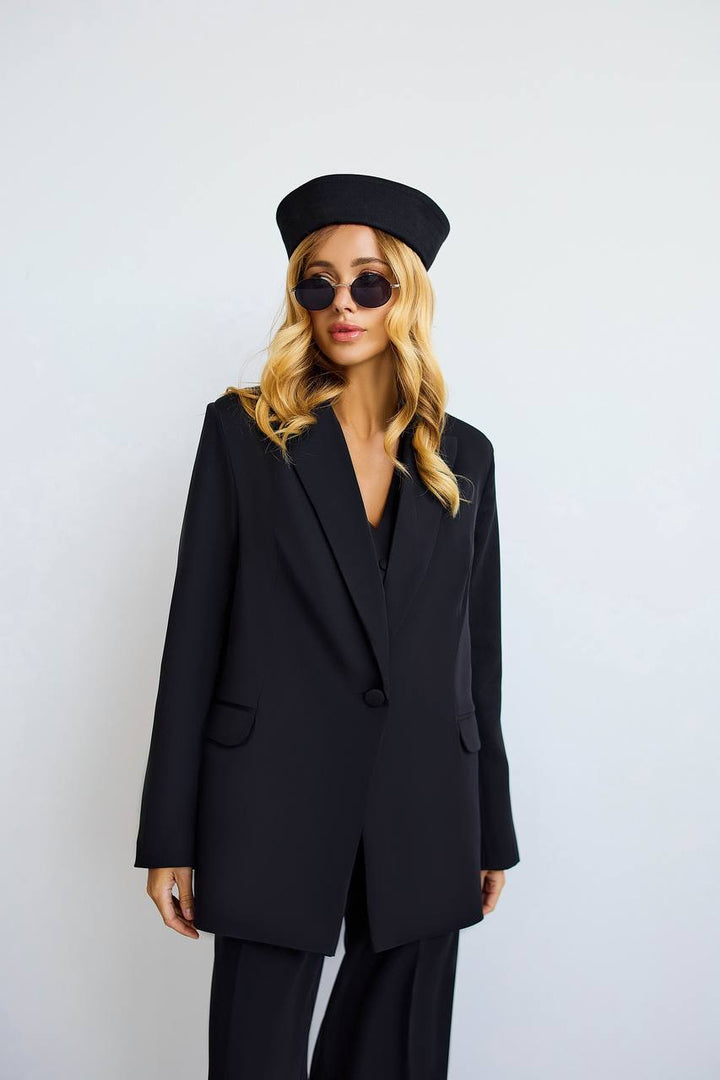 Juodas trijų dalių kostiumas "Oversize classy"