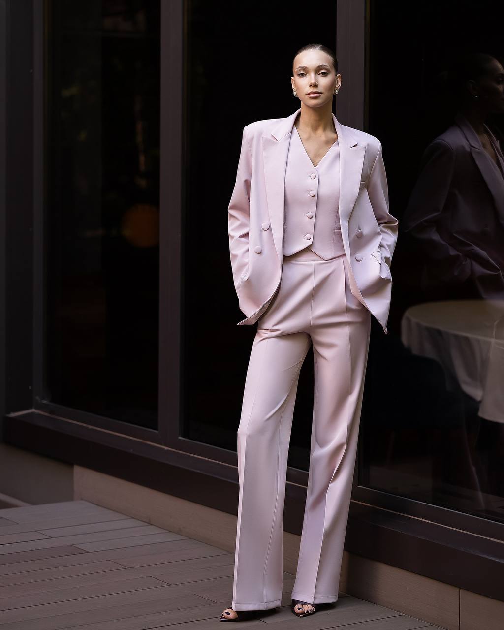 Rožinis trijų dalių kostiumas "Ultra classy"