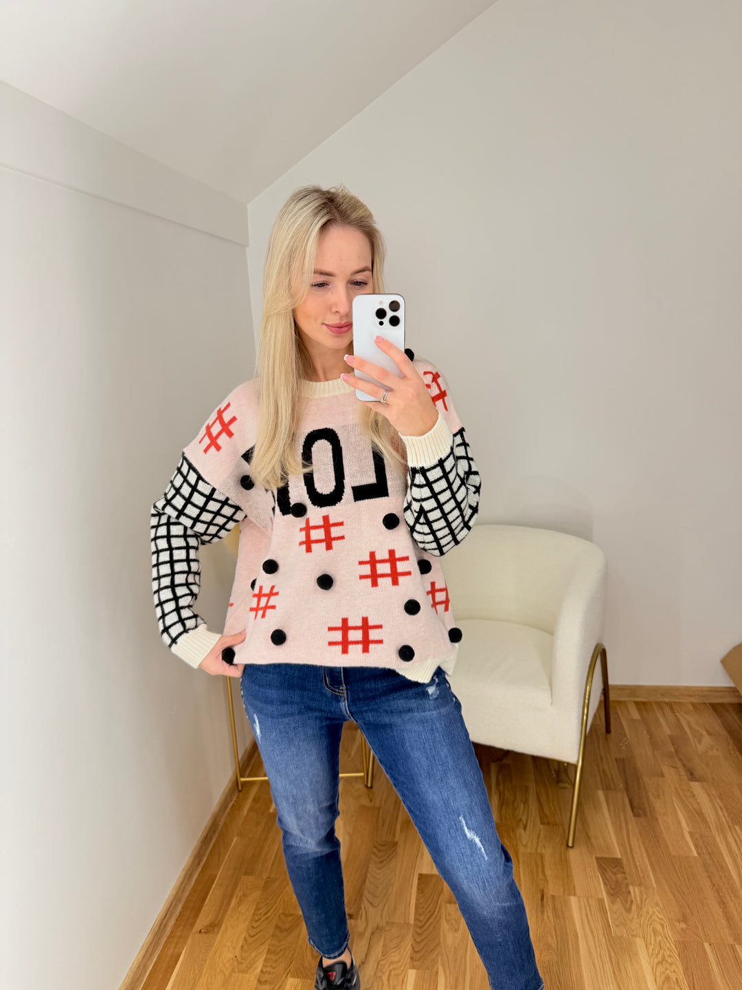 Jaukus megztinis "#Love"
