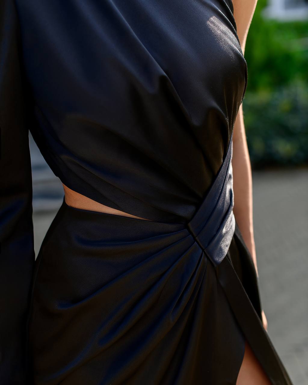 BLACK DRESS "LONG WITH SLITS"