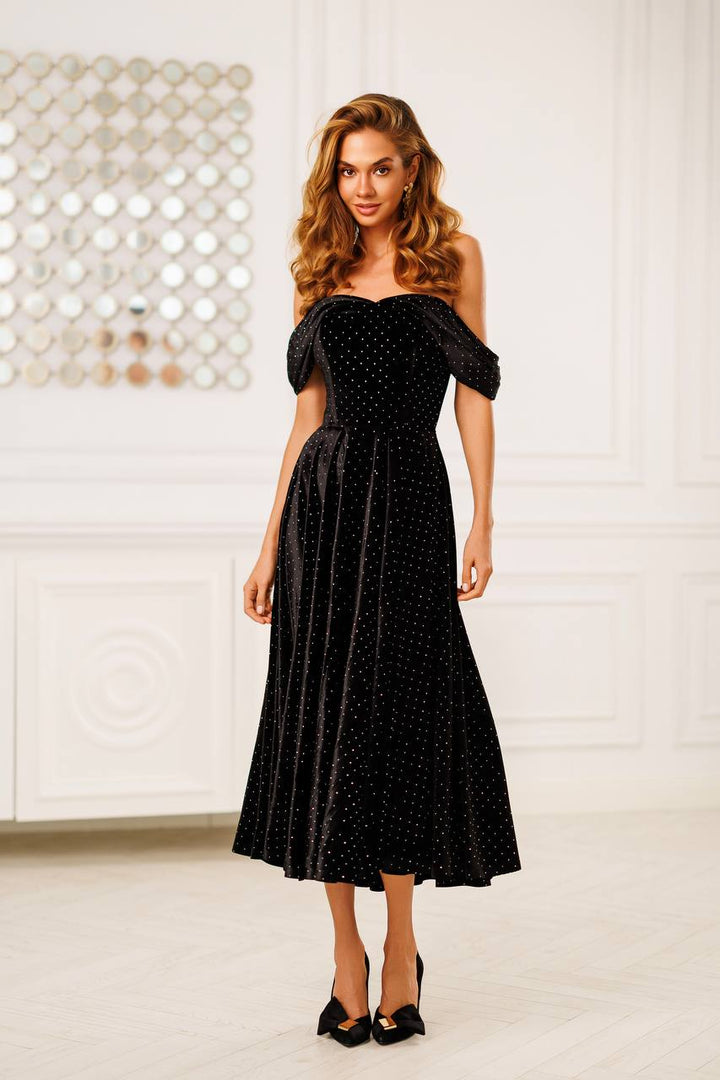 Black velvet dress “Dina”