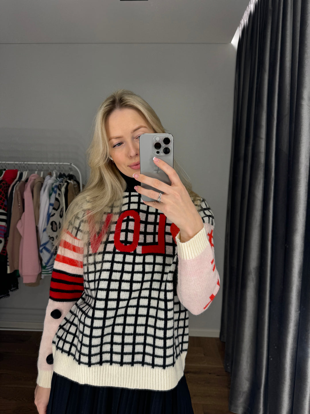 Cozy sweater “Gridlove”