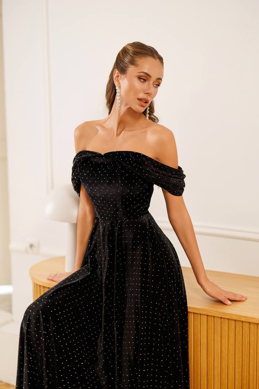 Black velvet dress “Dina”