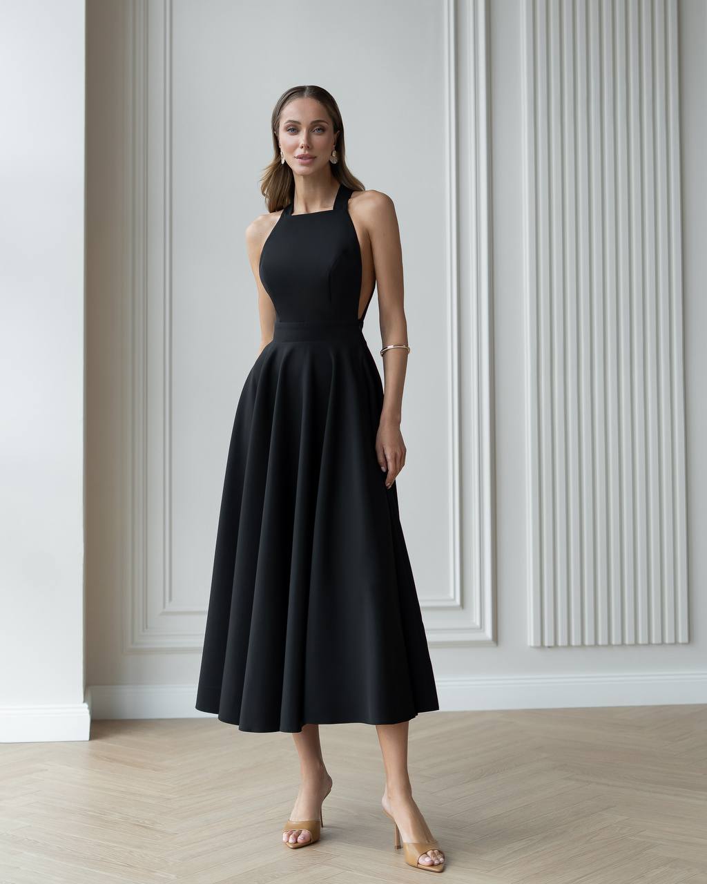 Juoda midi suknelė "Bow tie back"