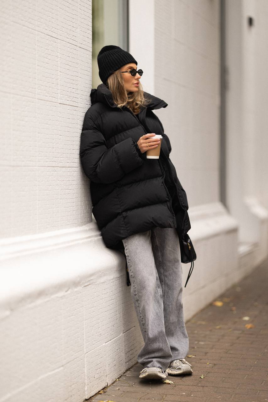 Black oversized down coat “Arden”