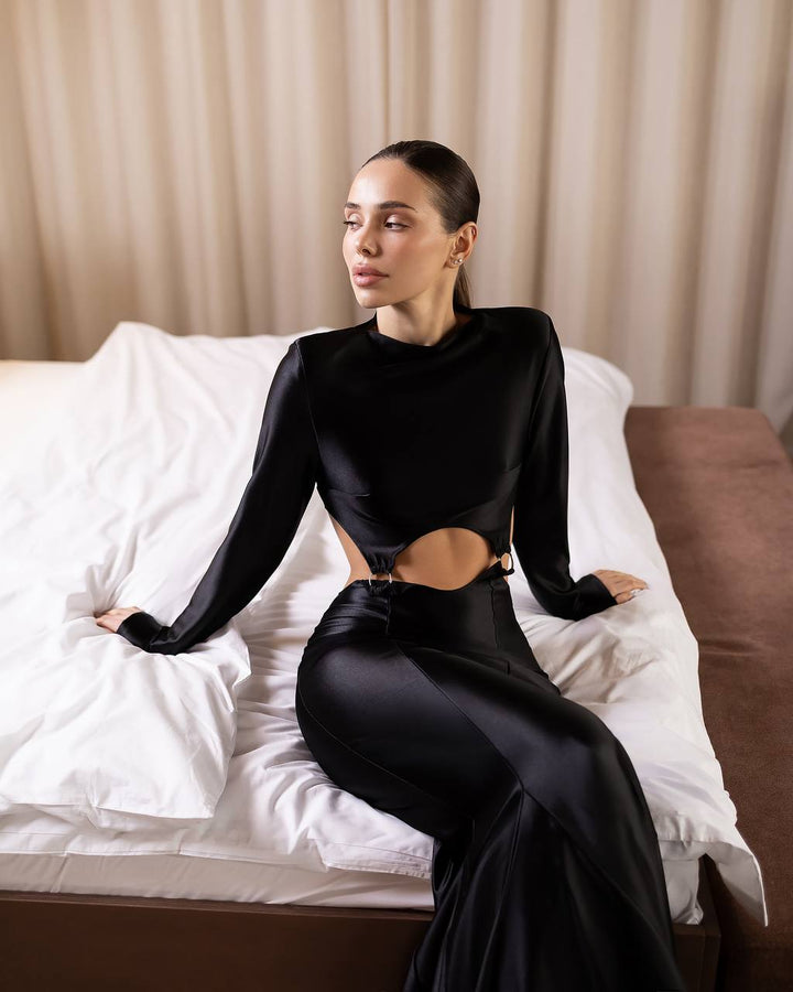 Black maxi dress “Aura”