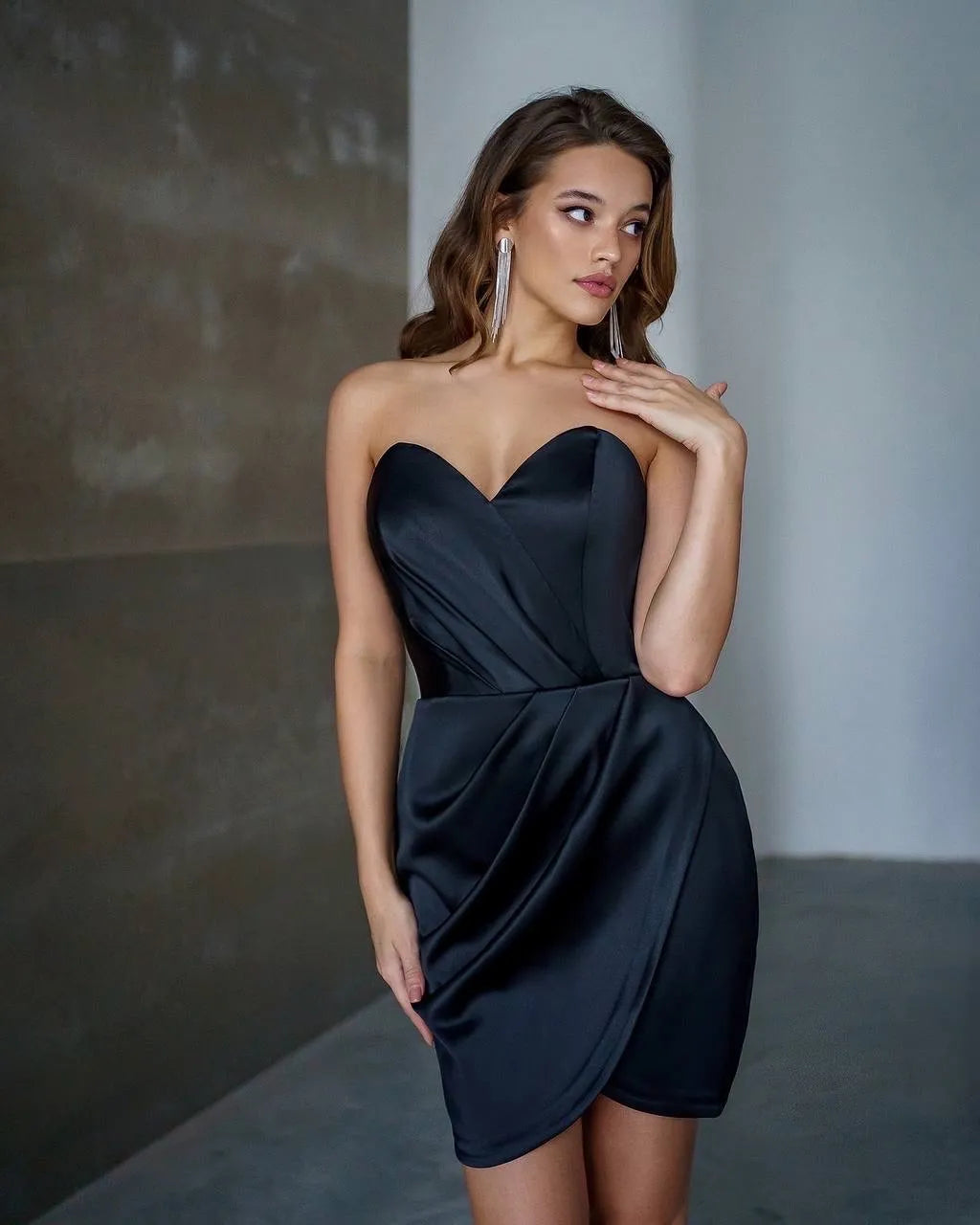 Black mini dress "Luxe satin strapless"