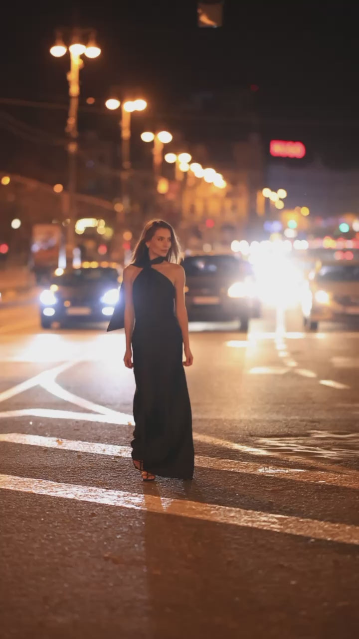 Juoda maxi suknelė "Latera"