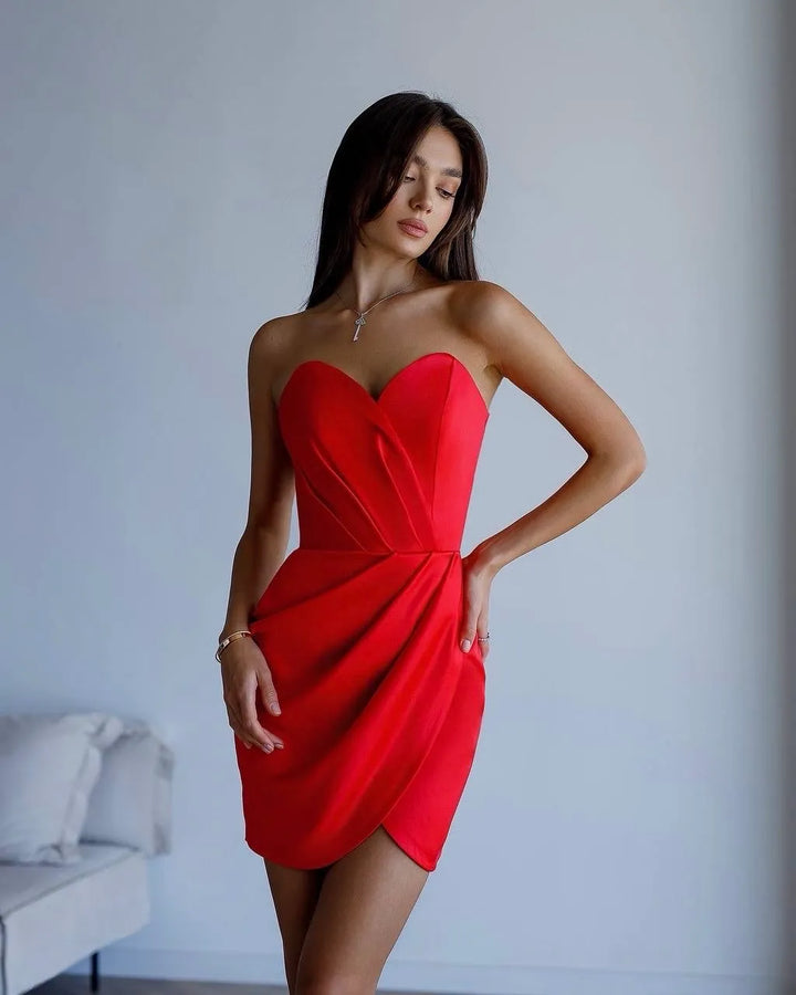 Raudona mini suknelė "Luxe satin strapless"