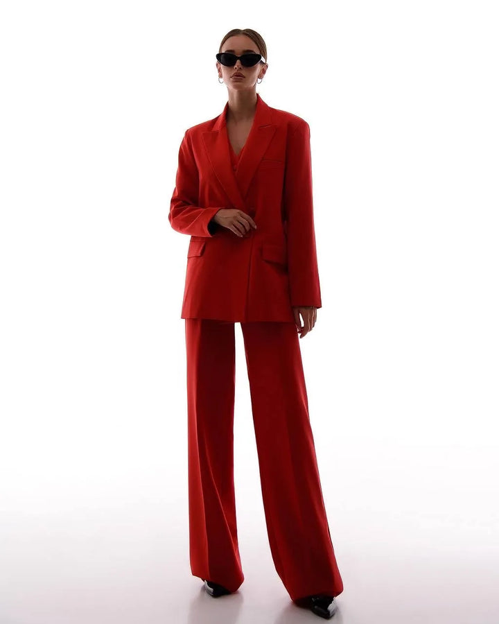 Raudonas trijų dalių kostiumėlis "Ultra classy"