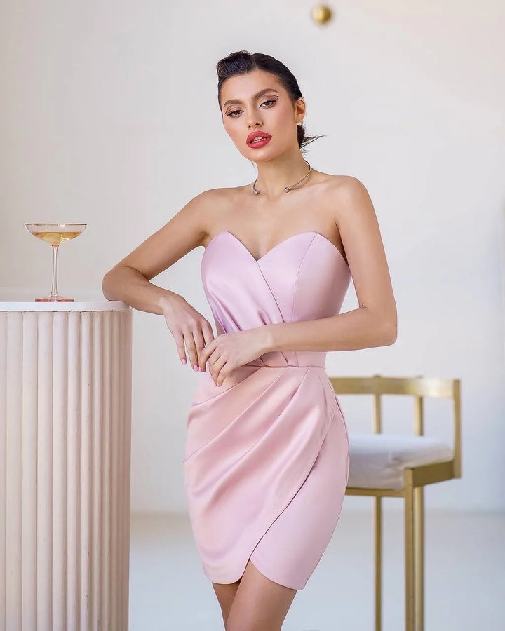 Šviesiai rožinė mini suknelė "Luxe satin strapless"