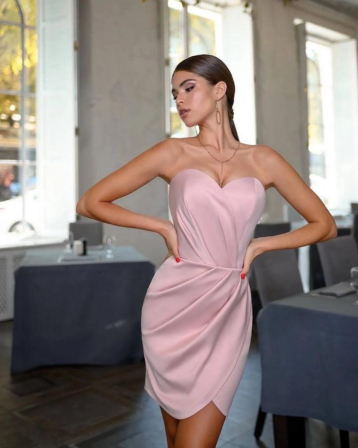 Šviesiai rožinė mini suknelė "Luxe satin strapless"