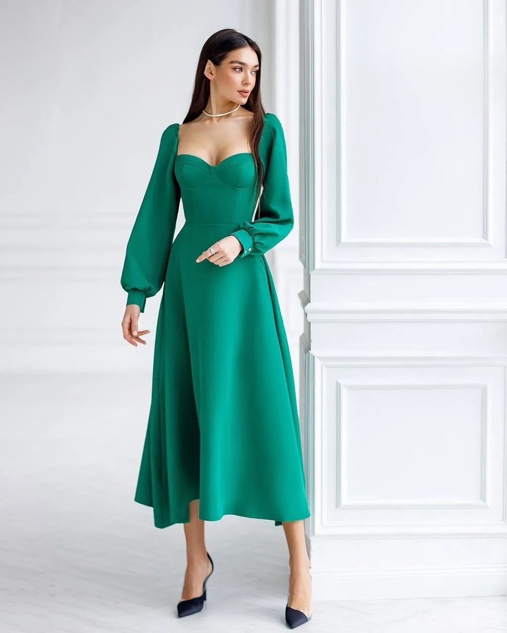 Žalia midi suknelė "Elastic shoulder"